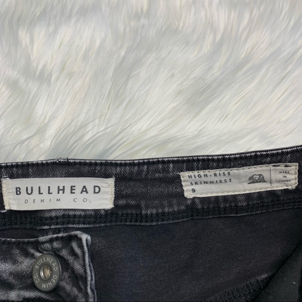Bullhead High Rise Skinny Jeans - Picture 9 of 11